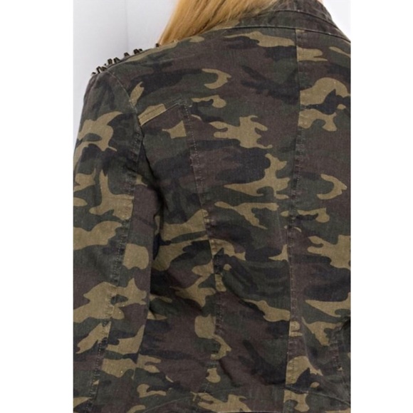 RESTOCKED! Studded Camo Blazer - Picture 6 of 6